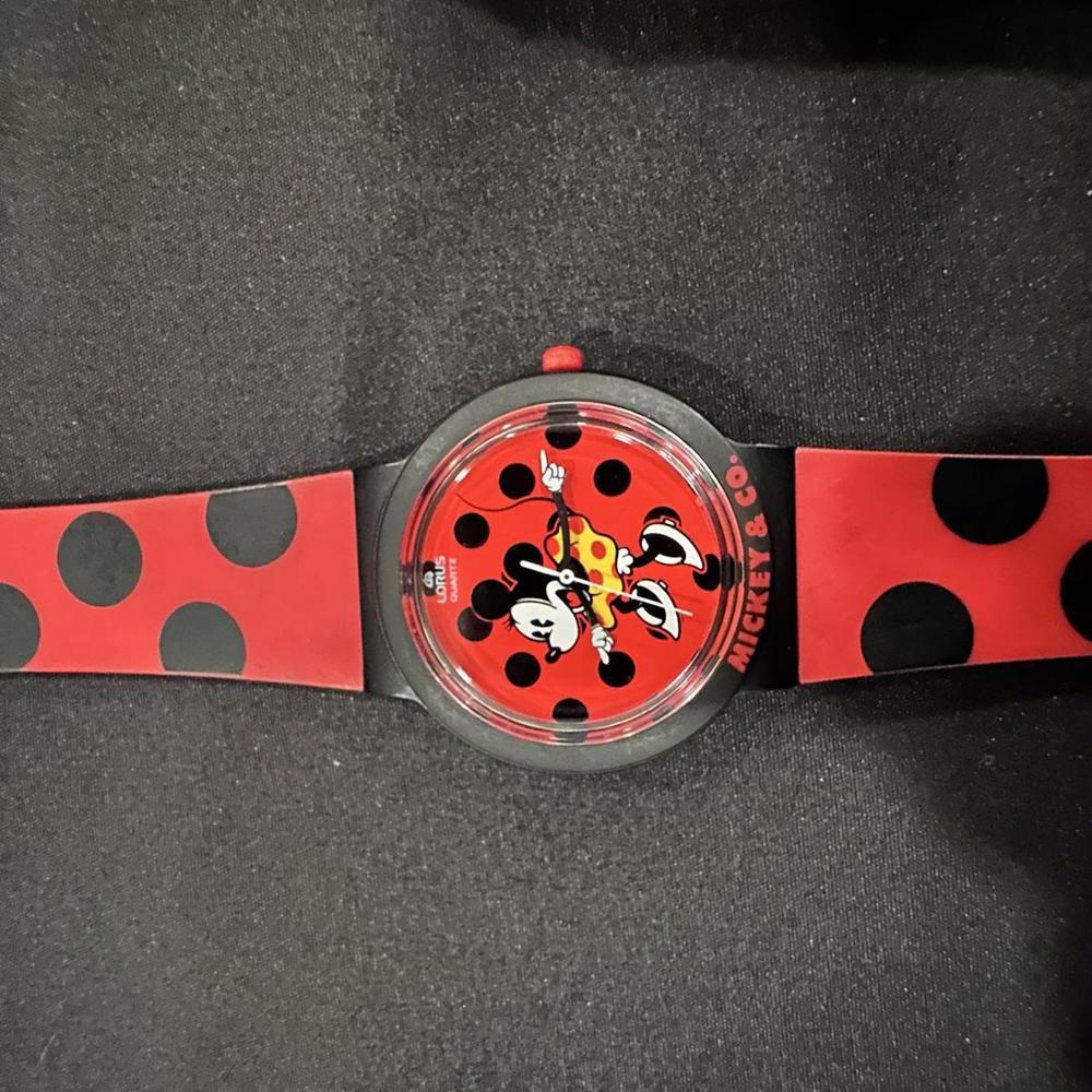 Lorus Minnie Mouse Disney & Co. Quartz watch, red/black dots